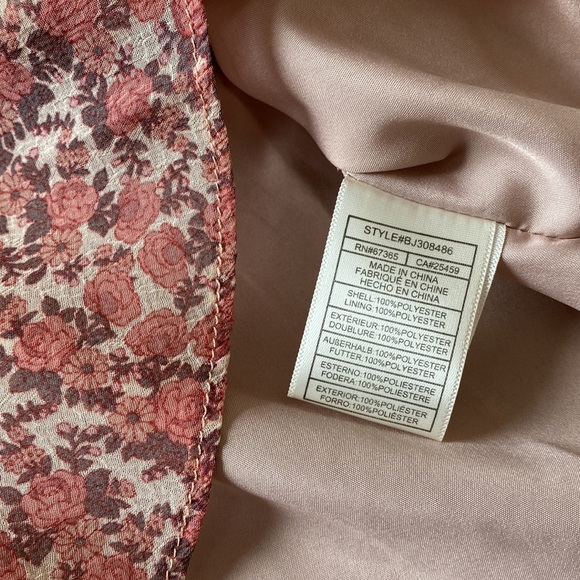 BB DAKOTA Call Me Daisy chiffon wrap dress - Picture 12 of 13